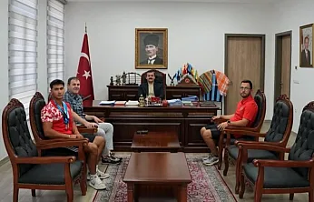 Köyceğiz Kaymakamı Kumcu, Dünya Şampiyonu Karahan'ı ağırladı