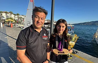 Küçük yaşına rağmen, şampiyonluk kupasını Marmaris'e getirdi