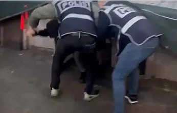 Kümesten gelen öksürük sesi, 44 yıl hapis cezası olan firariyi yakalattı