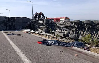 Manisa'da tır ile yolcu otobüsü çarpıştı: 4 Ölü, Çok Sayıda Yaralı