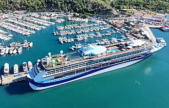 'Marella Discovery' kruvaziyeri Marmaris'e 1731 turist getirdi