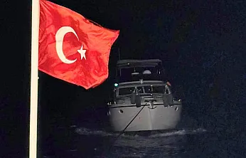 Marmaris açıklarında sürüklenen teknedeki 4 kişi kurtarıldı