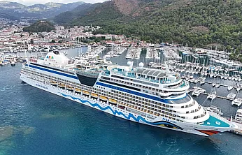 Marmaris'e 'Aida Stella' kruvaziyeri 2 bin 370 turist getirdi