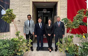 Marmaris Kaymakamı Kaya, İlçe Milli Eğitim Müdürlüğünü ziyaret etti