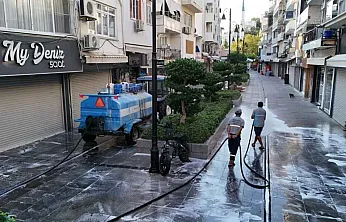 Marmaris Sevgi Yolu'nda temizlik çalışması