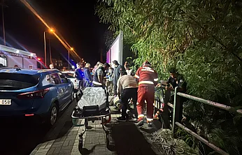 Marmaris'te dereden itfaiye ekiplerince çıkarılıp hastaneye kaldırılan şahsın kimliği araştırılıyor
