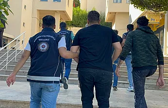Marmaris'te göçmen kaçakçılığı operasyonunda gözaltına alınan 4 zanlı tutuklandı