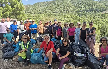 Marmaris'te ormanlık alanda temizlik yapıldı