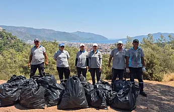 Marmaris'te seyir noktalarında temizlik çalışması