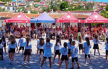 Menteşe'de yaz kursları yılsonu sergisiyle sona erdi