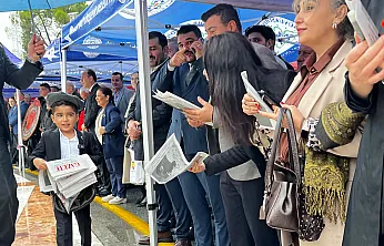 MHP Muğla İl Başkanlığınca Cumhuriyet'in 103'üncü yılına özel gazete dağıtıldı