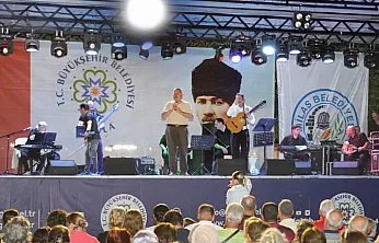 Milas Belediyesi Popüler Müzik Orkestrası 'Mylasa Band' Ören'de Unutulmaz Bir Konser Verdi