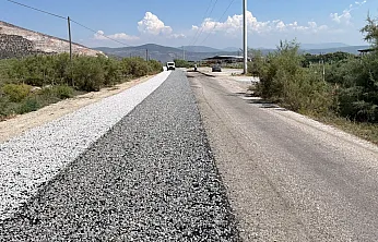 Milas'ta Kırsal Mahallelerde Sathi Kaplama Çalışmaları Başladı