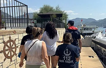 Muğla'da gezi teknesinde yaralanan vatandaş için tıbbi tahliye