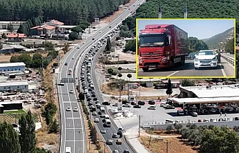 Muğla'da zincirleme kaza sonrası karayolunda trafik tıkandı