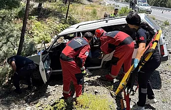 Muğla-Denizli karayolunda kaza: 2 yaralı