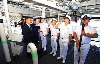Muğla Valisi Akbıyık, TCSG Umut Gemisini ziyaret etti