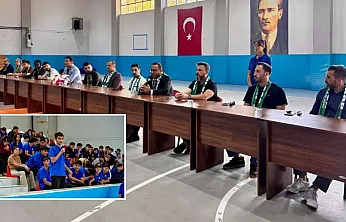 Muğlasporlu futbolcular öğrencilerle buluştu