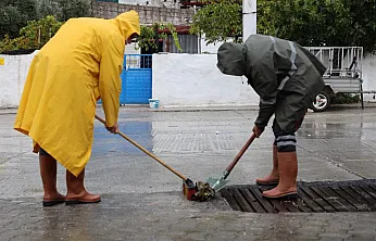 Sağanak Yağışa Karşı Menteşe'de Kesintisiz Mesai