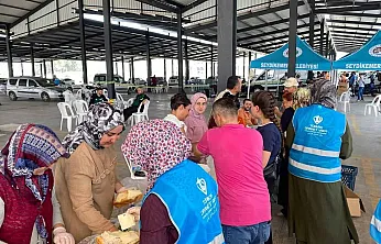Seydikemer'de dayanışma seferberliği: Koordinasyon merkezinde günde yüzlerce kumanya hazırlanıyor