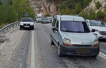 Seydikemer'de iki kamyon kazaya karıştı, ulaşımda yoğunluk yaşandı