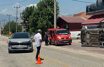 Seydikemer'de İki Otomobil Çarpıştı: 1 Yaralı