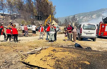 Seydikemer'de yangından etkilenen üreticiler yalnız bırakılmıyor
