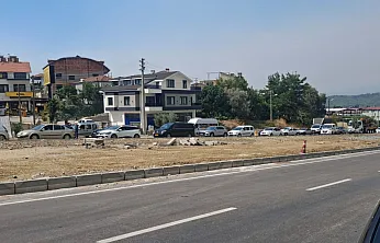 Seydikemer'deki Orman Yangını Nedeniyle Korkuteli-Söğüt Yolu Ulaşıma Kapatıldı