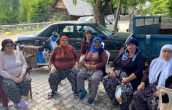 Seydikemer Şenliğine Antalya'dan Gelen Ayşe Arcan: 'Her Yıl Katılıyoruz'