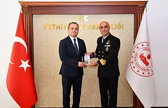 Tuğamiral Emre Ahmet İnal'dan Fethiye Kaymakamı Akkaya'ya Cumhuriyet Bayramı ziyareti