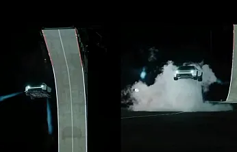 Uçan Araba Gerçek mi Oluyor? Elon Musk'ın Tesla Roadster'ı Gündemde