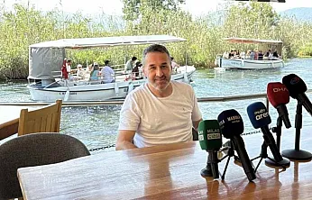 Yalçın Koşukavak: 'Zor şartlar altında sahaya çıkıp mücadele ediyoruz'