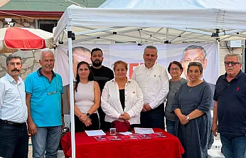 Yeni Parti Fethiye İlçe Başkanlığı Cuma Pazarı'nda üye çalışması yaptı