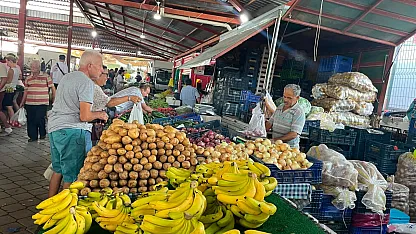 Fethiye'de sabahın bereketi Çiftlik Pazarı'na yansıdı
