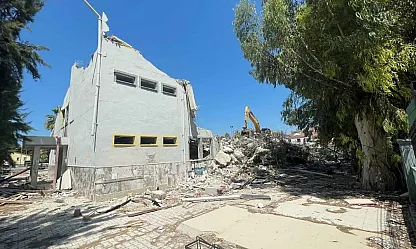 Fethiye Gazi Ortaokulu'nda Kontrollü Yıkım Başladı