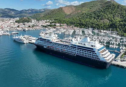 'Azamara Onward' kruvaziyeri Marmaris'e 668 turist getirdi