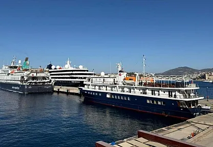 Bodrum'a 3 gemi birden geldi