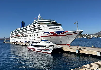 Bodrum'a 'Aurora' kruvaziyeriyle 1814 turist geldi