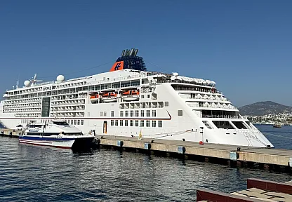Bodrum'a 'Europa 2' kruvaziyeriyle 480 turist geldi
