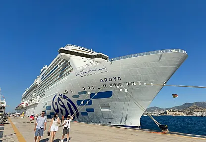 Bodrum'a iki kruvaziyerle 3 bin 292 turist geldi