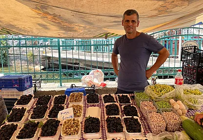 Fethiye Cuma Pazarı'nda hareketlilik: 'Fiyatlar dengede, bereket var'