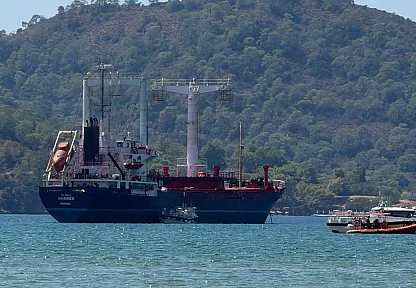 Fethiye Körfezi'ne 95 Metrelik Yük Gemisi Demirledi