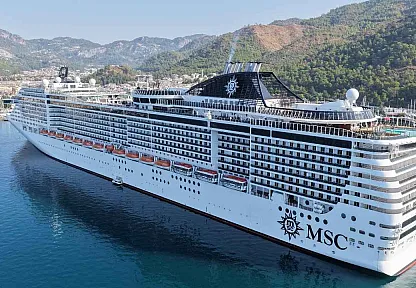 'MSC Divina' kruvaziyeri Marmaris'e 4 bin 239 turist getirdi
