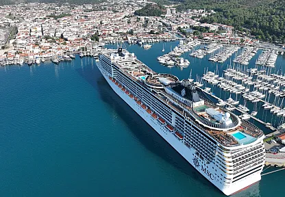'MSC Divina' kruvaziyeri Marmaris'e 3 bin 893 turist getirdi