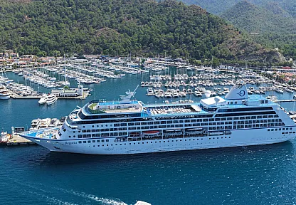 'Regatta' kruvaziyeri Marmaris'e 481 yolcusuyla geldi