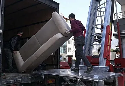 Türkiye'de geçen yıl yaklaşık 500 bin kişi iş ve tayin için taşındı