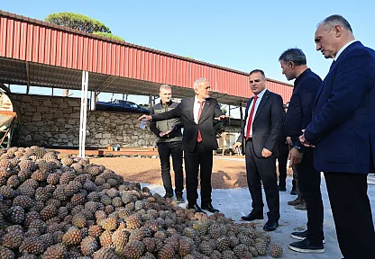 Vali Akbıyık, künar üreticilerinin taleplerini dinledi