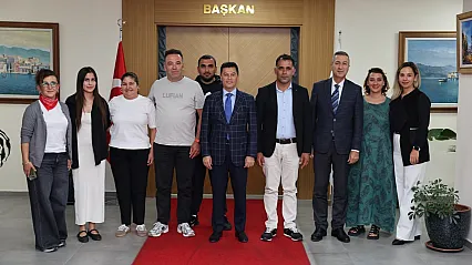 Başkan Ünlü, Selimiye Mahalle Muhtarı Akgül ve mahalle sakinlerini ağırladı