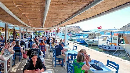 Bodrum Belediyesi'nin kafeleri yazın buluşma noktası oldu