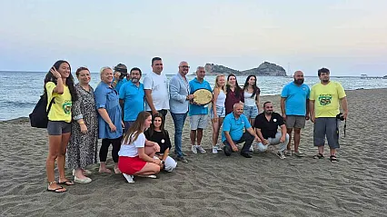 Dalyan ve Sarıgerme'de 6 bin caretta caretta yavrusu denizle buluştu